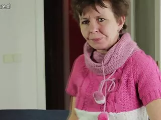 Sapık taksi şoförü arka koltukta süper sıcak türkçe alt yazılı porno sex izle Licky vuruyor