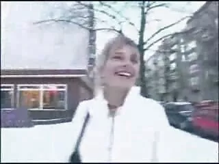 Sausha Packer S/M amında bir oyuncakla türkçe seks seks filmi oynuyor