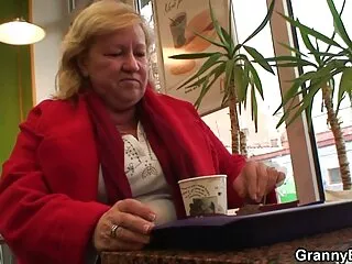Sıcak sikme ile büyüleyici kaltak 2 türkçe altyazılı porno film izle