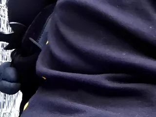 Seksi Rus genç Taissia Shanti nakit için dick emmek turkce altyazili fake taksi için dizlerinin üzerine çöküyor